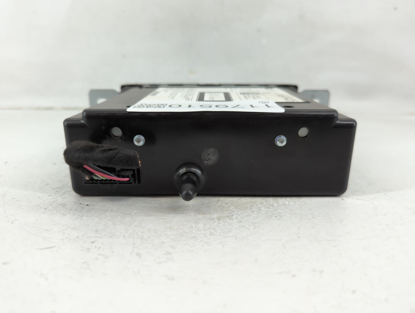 2015-2019 Chevrolet Silverado 1500 Radio AM FM Cd Player Receiver Replacement P/N:8401 6435 Fits OEM Used Auto Parts - Oemus
