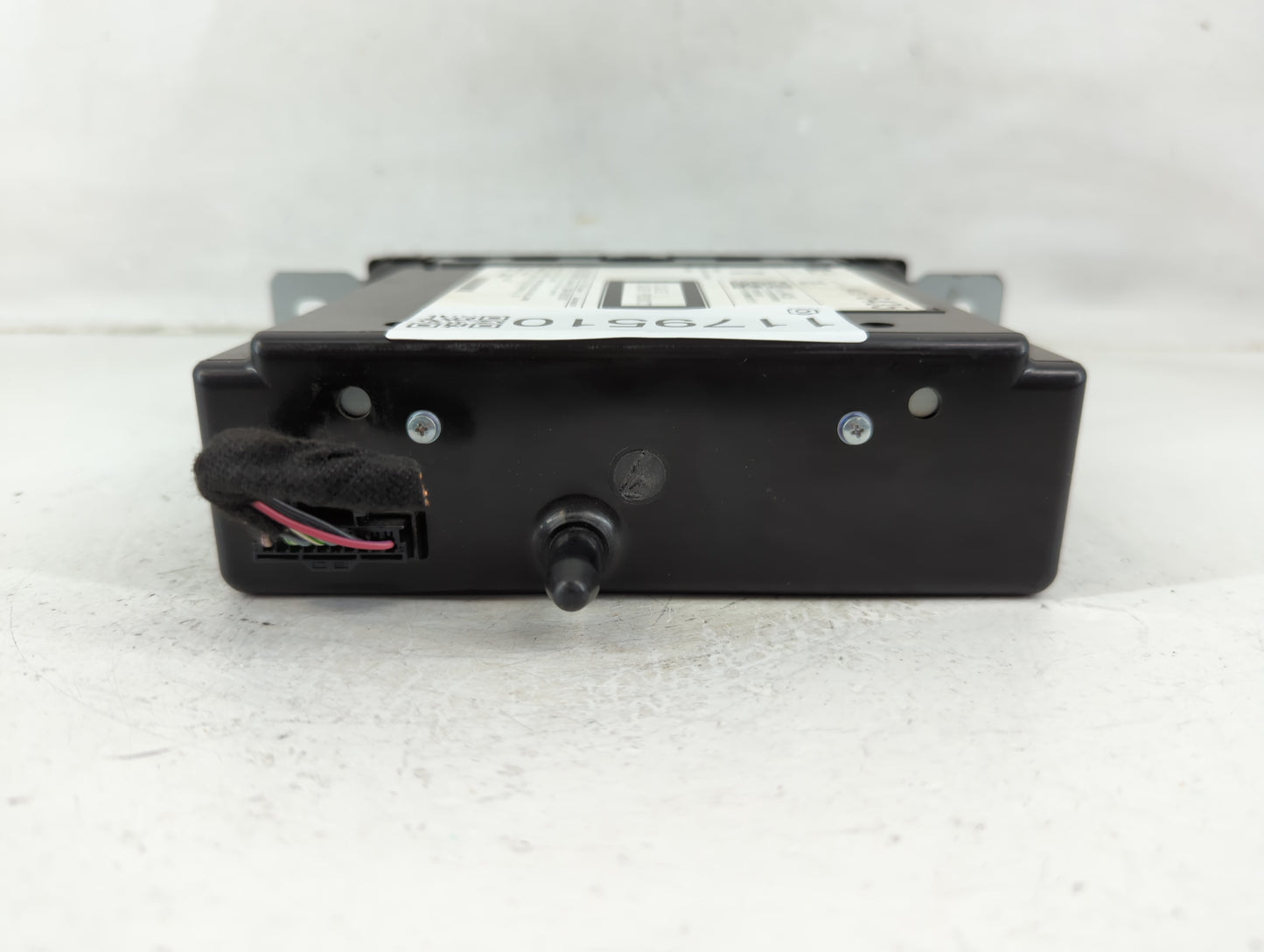 2015-2019 Chevrolet Silverado 1500 Radio AM FM Cd Player Receiver Replacement P/N:8401 6435 Fits OEM Used Auto Parts - Oemus