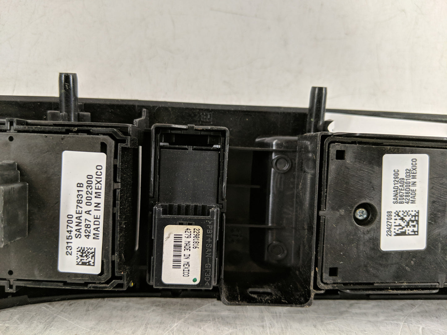 2014-2019 Chevrolet Silverado 1500 Master Power Window Switch Replacement Driver Side Left P/N:23427098 23154700 Fits OEM Us
