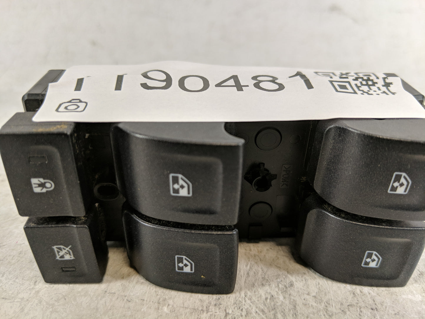 2014-2019 Chevrolet Silverado 1500 Master Power Window Switch Replacement Driver Side Left P/N:23427098 Fits OEM Used Auto P