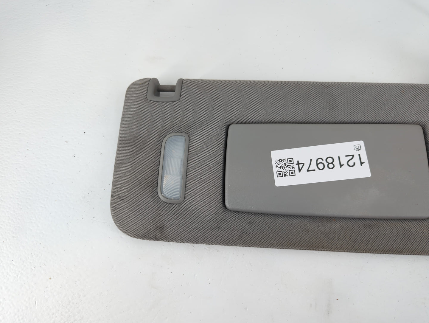 2014-2019 Chevrolet Silverado 1500 Sun Visor Shade Replacement Passenger Right Mirror Fits Fits 2014 2015 2016 2017 2018 201