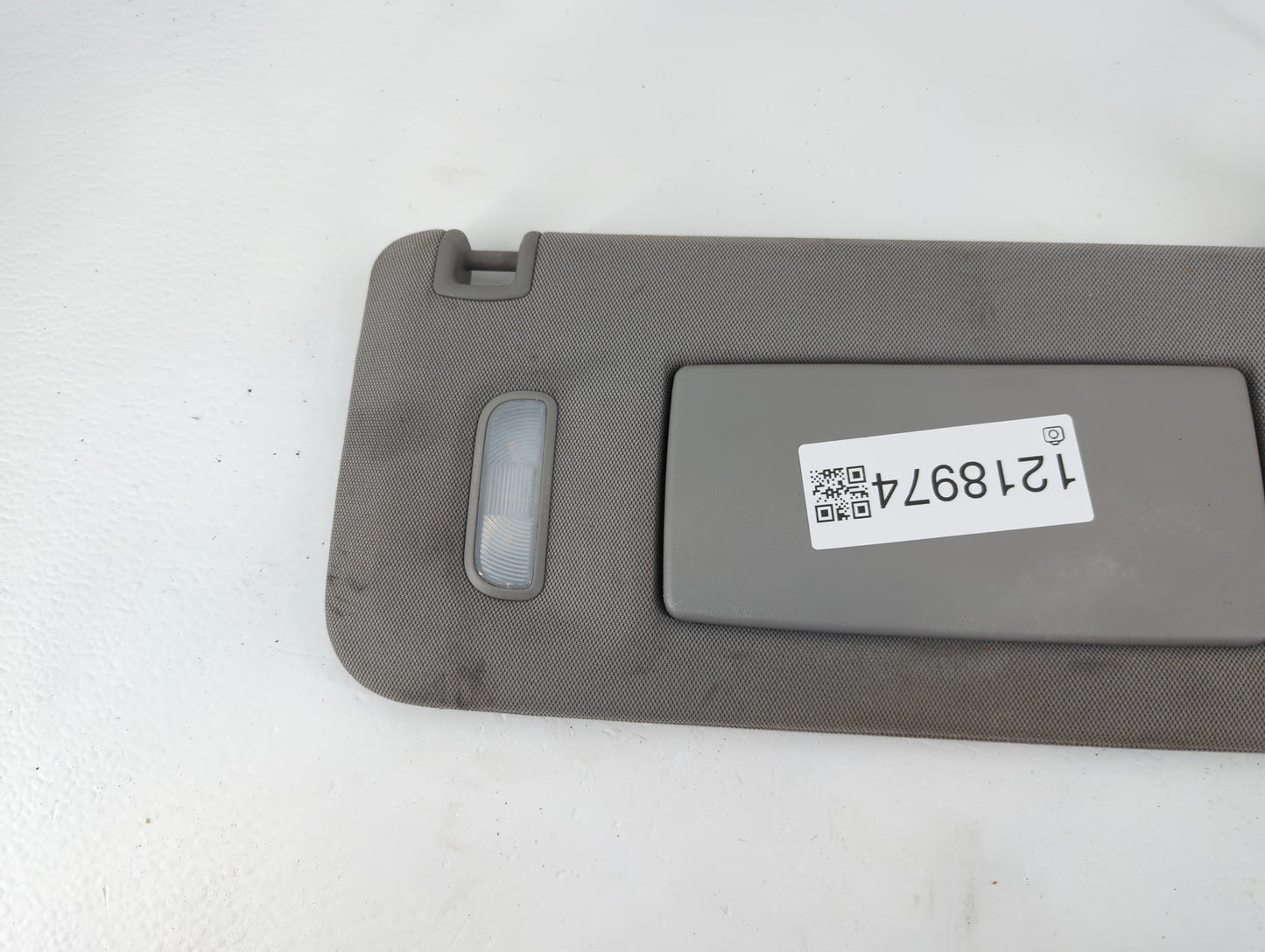 2014-2019 Chevrolet Silverado 1500 Sun Visor Shade Replacement Passenger Right Mirror Fits Fits 2014 2015 2016 2017 2018 201