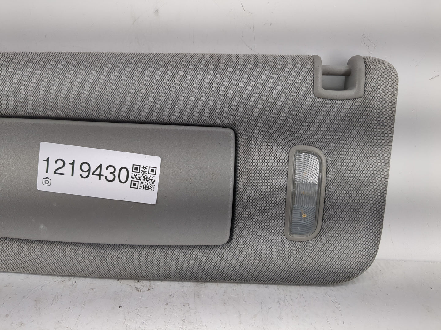 2014-2019 Chevrolet Silverado 1500 Sun Visor Shade Replacement Driver Left Mirror Fits Fits 2014 2015 2016 2017 2018 2019 OE