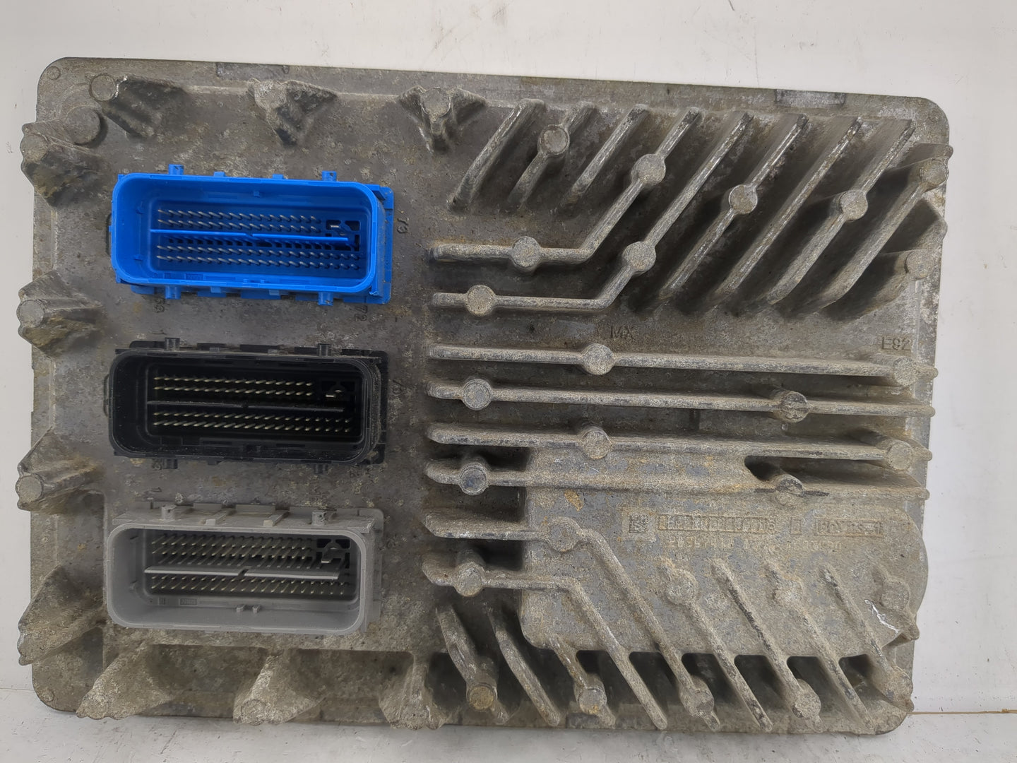 2014-2016 Chevrolet Silverado 1500 PCM Engine Control Computer ECU ECM PCU OEM P/N:12673195 Fits Fits 2014 2015 2016 OEM Use