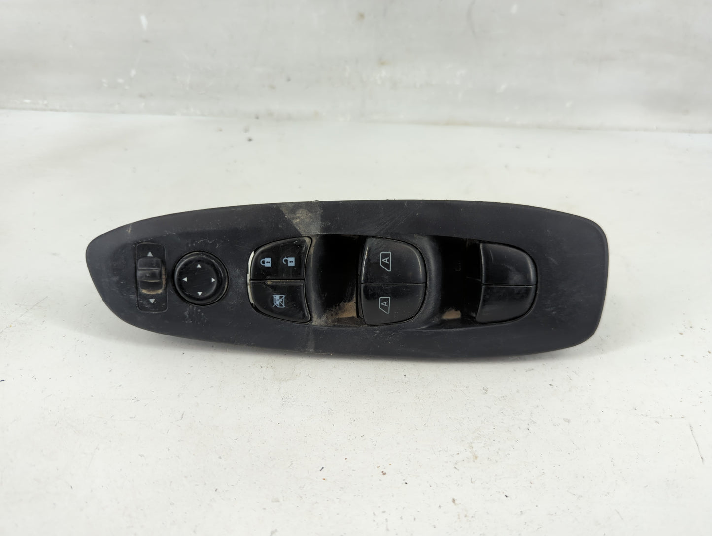 2014-2018 Chevrolet Silverado 1500 Master Power Window Switch Replacement Driver Side Left P/N:25570 3TB2A Fits OEM Used Aut
