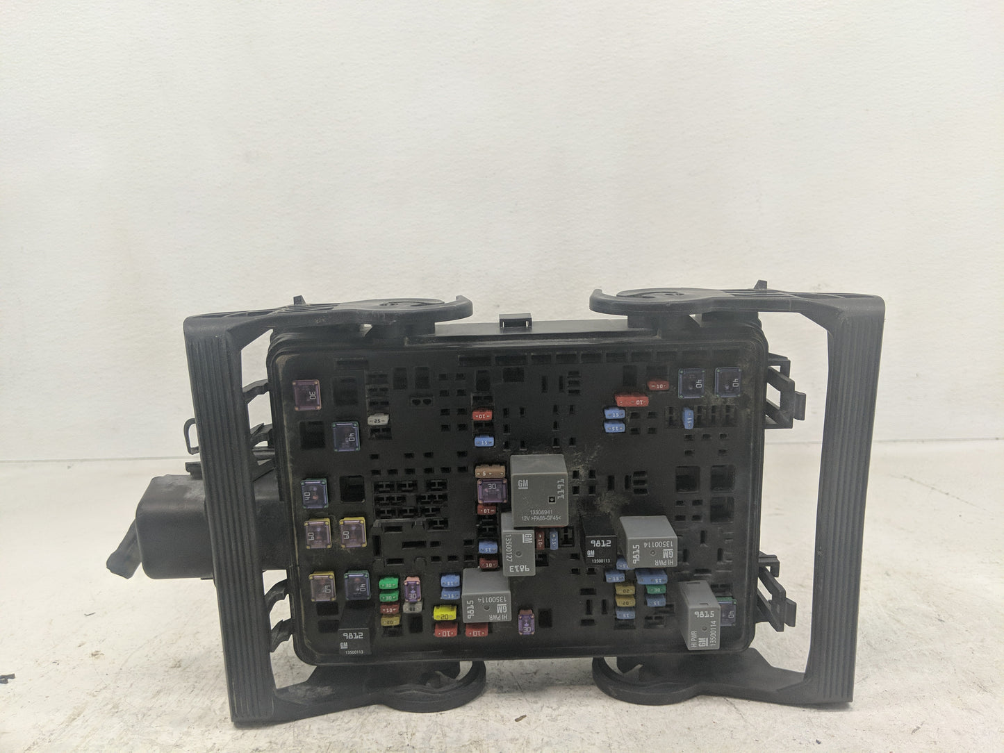 2016-2017 Chevrolet Silverado 1500 Fusebox Fuse Box Panel Relay Module Fits Fits 2016 2017 OEM Used Auto Parts - Oemusedauto