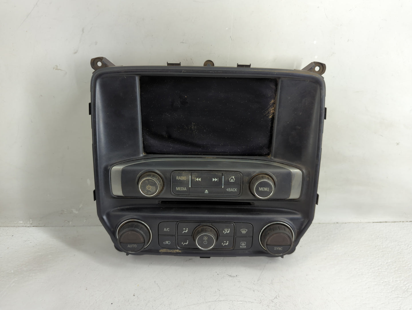 2015 Chevrolet Silverado 1500 Radio AM FM Cd Player Receiver Replacement P/N:23486614 Fits OEM Used Auto Parts - Oemusedauto