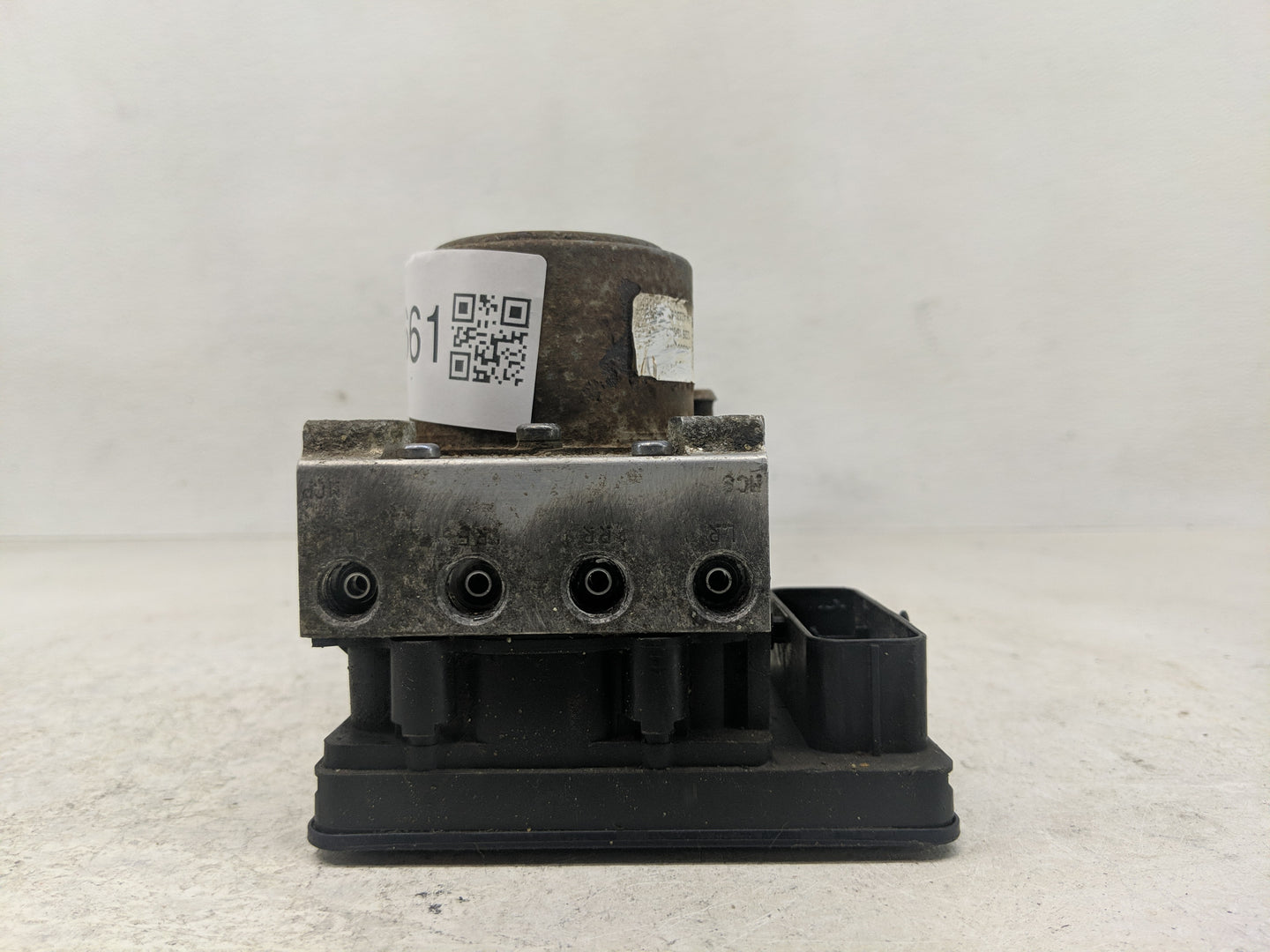 2016 Chevrolet Silverado 1500 ABS Pump Control Module Replacement P/N:23425456 Fits Fits 2017 2018 OEM Used Auto Parts - Oem