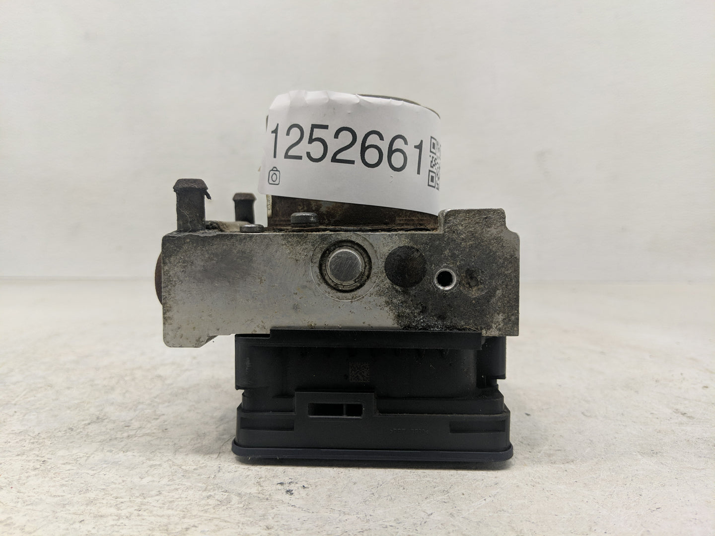 2016 Chevrolet Silverado 1500 ABS Pump Control Module Replacement P/N:23425456 Fits Fits 2017 2018 OEM Used Auto Parts - Oem