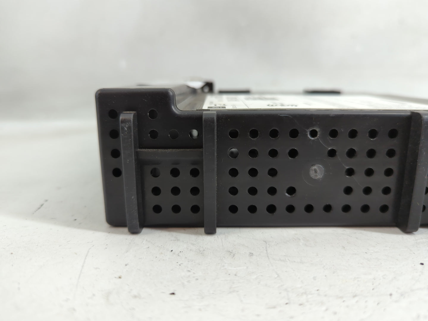2015 Chevrolet Silverado 1500 Radio AM FM Cd Player Receiver Replacement P/N:13596607 Fits Fits 2016 OEM Used Auto Parts - O