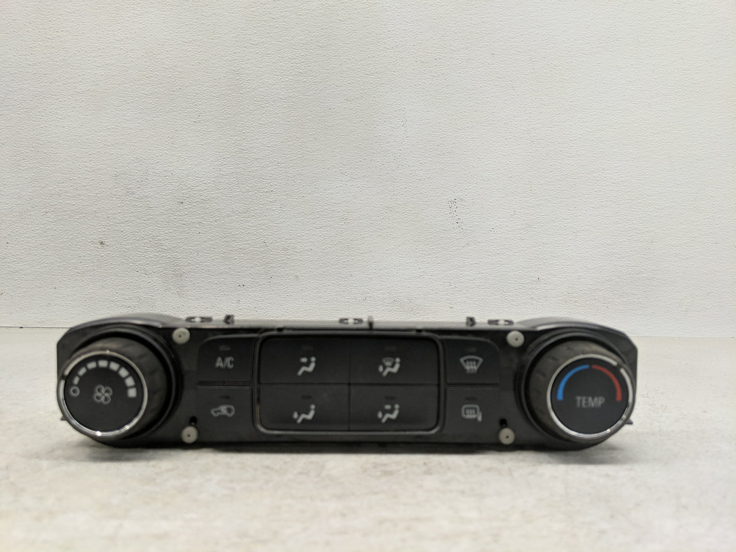 2014-2019 Chevrolet Silverado 1500 Climate Control Module Temperature AC/Heater Replacement P/N:84164475 23486614 Fits OEM U