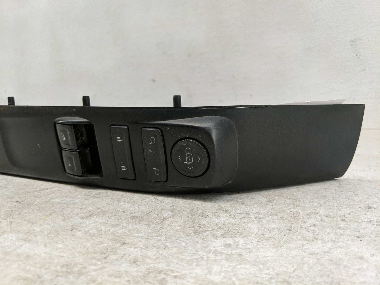 2014-2018 Chevrolet Silverado 1500 Master Power Window Switch Replacement Driver Side Left P/N:5310 001722 23154700 Fits OEM
