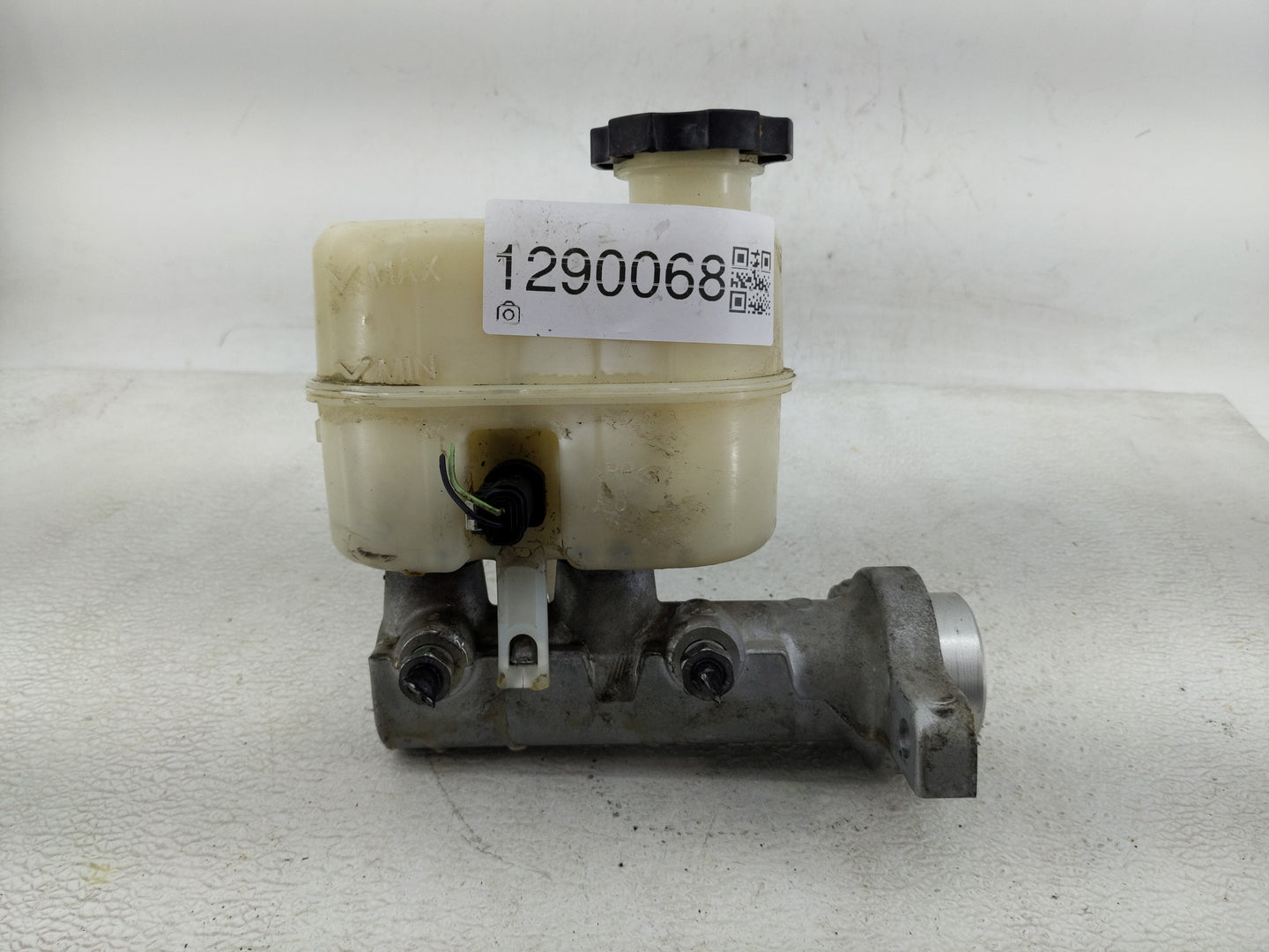 2015 Chevrolet Silverado 1500 Power Brake Booster Oem 1290068 - Oemusedautoparts1.com