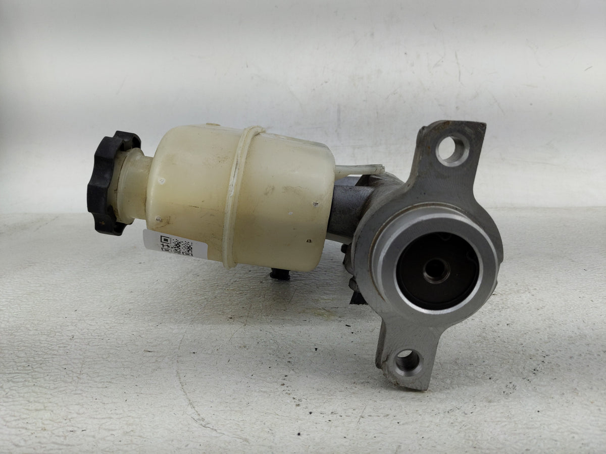 2015 Chevrolet Silverado 1500 Power Brake Booster Oem 1290068 - Oemusedautoparts1.com