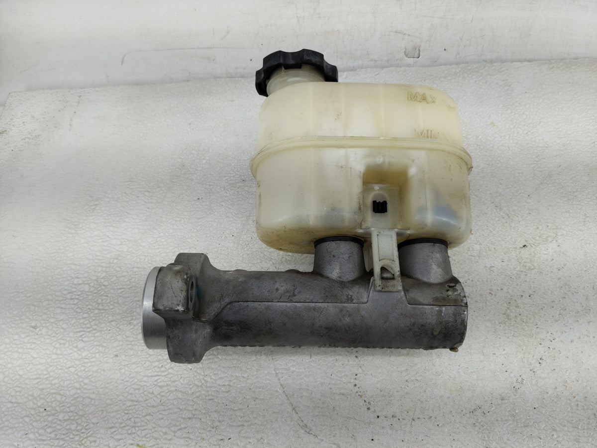 2015 Chevrolet Silverado 1500 Power Brake Booster Oem 1290068 - Oemusedautoparts1.com