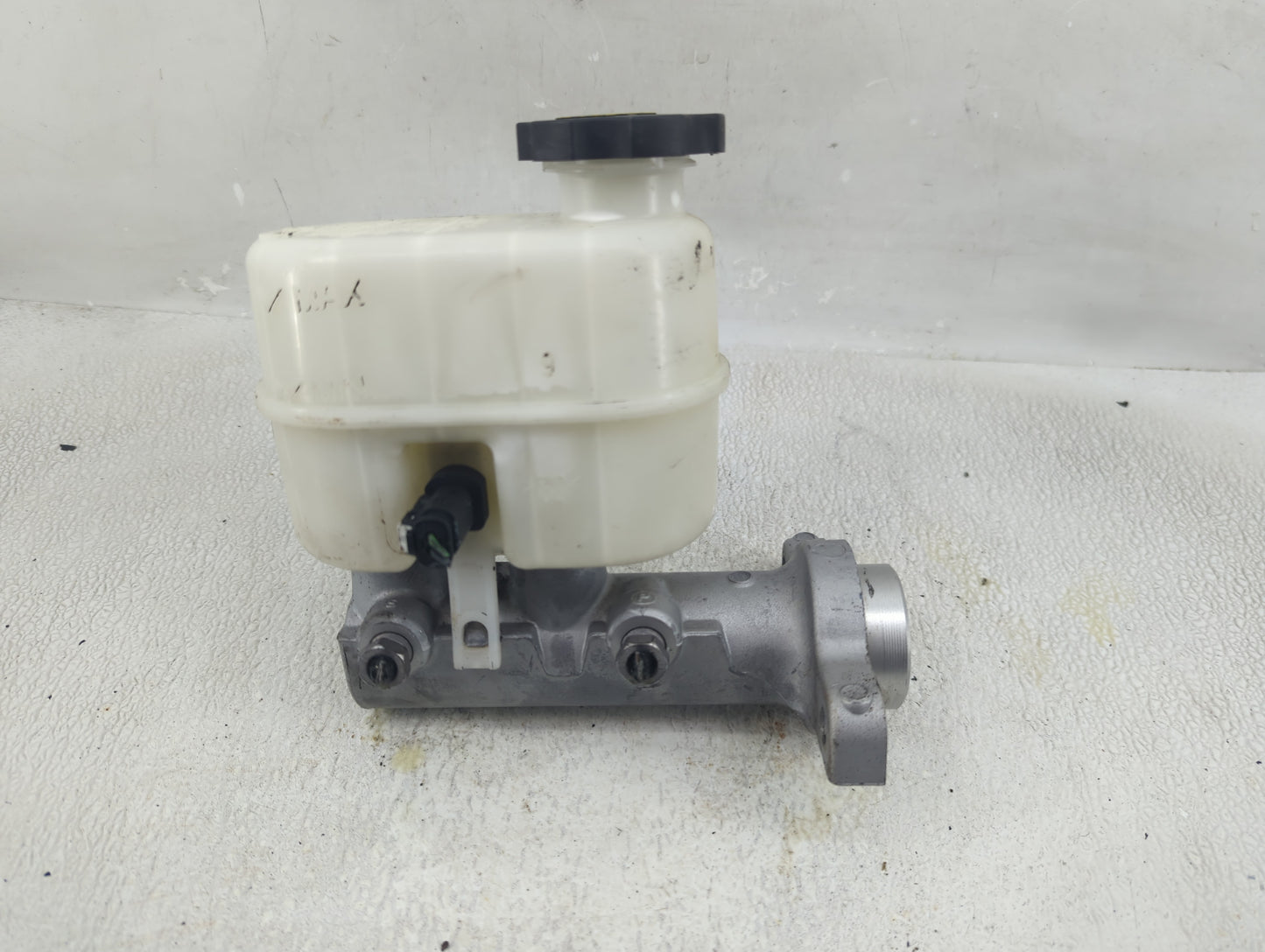 2015 Chevrolet Silverado 1500 Power Brake Booster Oem 1290515 - Oemusedautoparts1.com