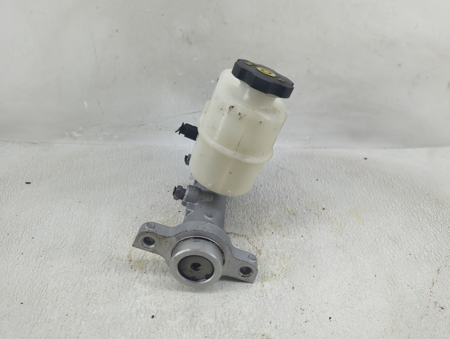 2015 Chevrolet Silverado 1500 Power Brake Booster Oem 1290515 - Oemusedautoparts1.com