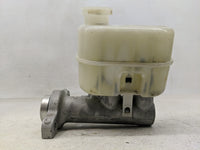 2014-2019 Chevrolet Silverado 1500 Brake Master Cylinder 1300385 - Oemusedautoparts1.com