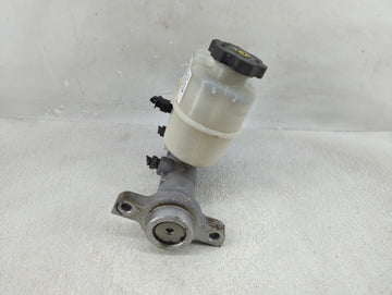 2014-2019 Chevrolet Silverado 1500 Brake Master Cylinder