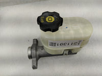 2014-2019 Chevrolet Silverado 1500 Brake Master Cylinder 1311391 - Oemusedautoparts1.com