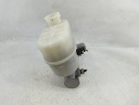 2014-2019 Chevrolet Silverado 1500 Brake Master Cylinder 1312785 - Oemusedautoparts1.com