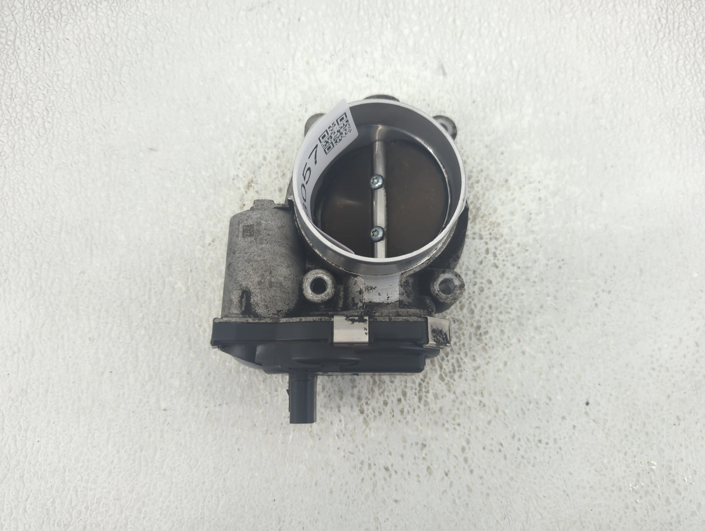 2014-2015 Chevrolet Silverado 1500 Throttle Body P/N:12632171BA Fits Fits 2014 2015 OEM Used Auto Parts - Oemusedautoparts1.