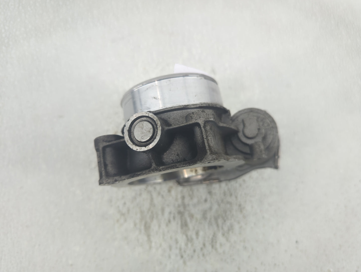 2014-2015 Chevrolet Silverado 1500 Throttle Body P/N:12632171BA Fits Fits 2014 2015 OEM Used Auto Parts - Oemusedautoparts1.