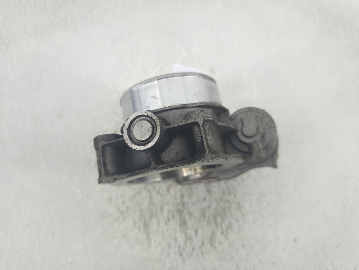 2014-2015 Chevrolet Silverado 1500 Throttle Body P/N:12632171BA Fits Fits 2014 2015 OEM Used Auto Parts - Oemusedautoparts1.