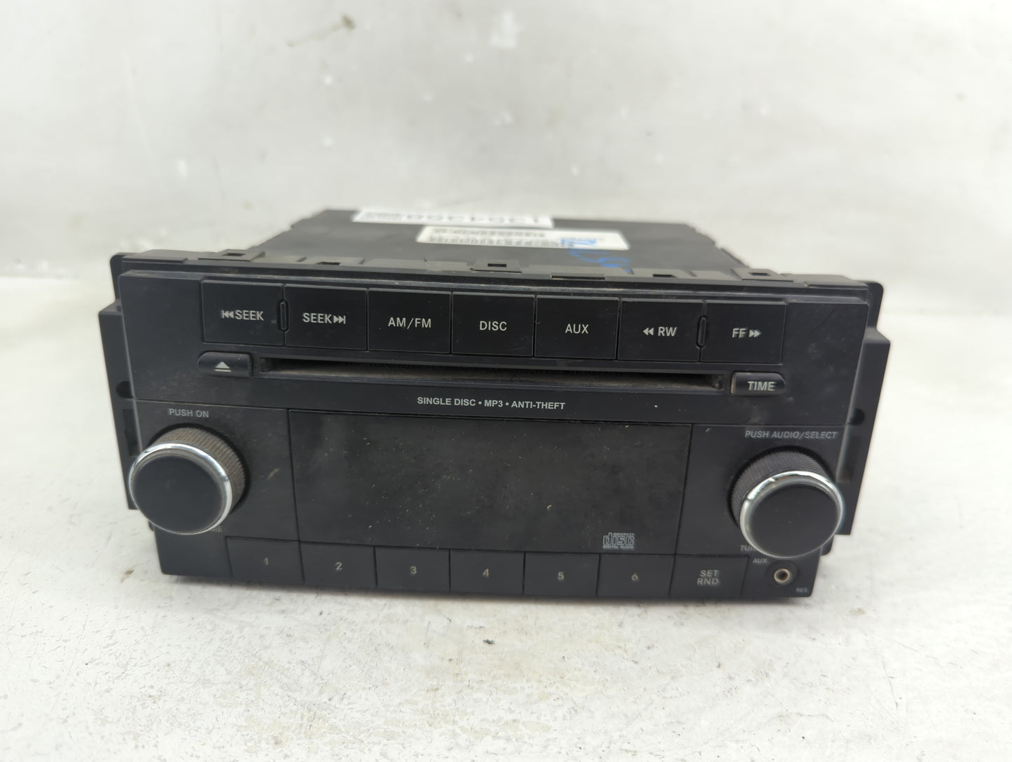 2015 Chevrolet Silverado 1500 Radio AM FM Cd Player Receiver Replacement P/N:P05091195AA Fits OEM Used Auto Parts - Oemuseda
