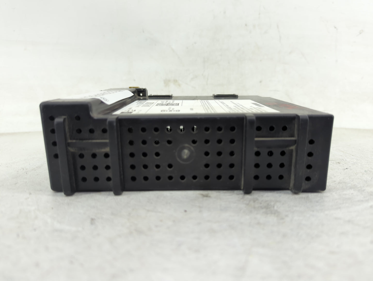 2015 Chevrolet Silverado 1500 Radio AM FM Cd Player Receiver Replacement P/N:13596607 Fits OEM Used Auto Parts - Oemusedauto