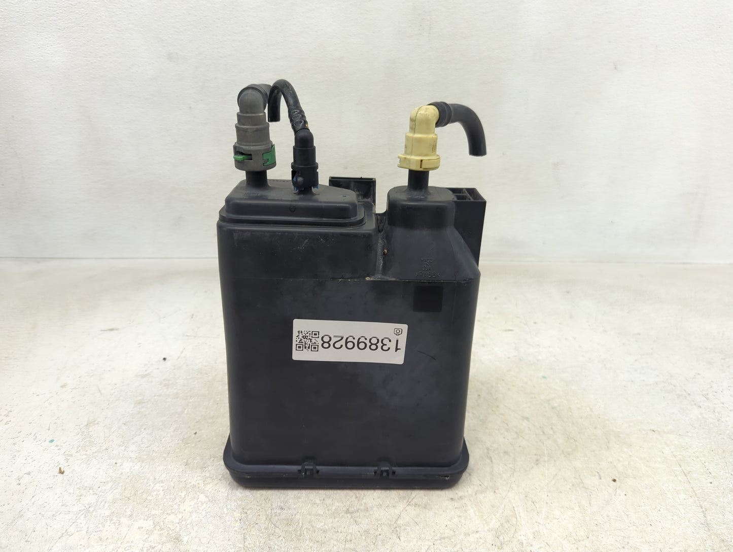 2015 Chevrolet Silverado 1500 Fuel Vapor Charcoal Canister - Oemusedautoparts1.com