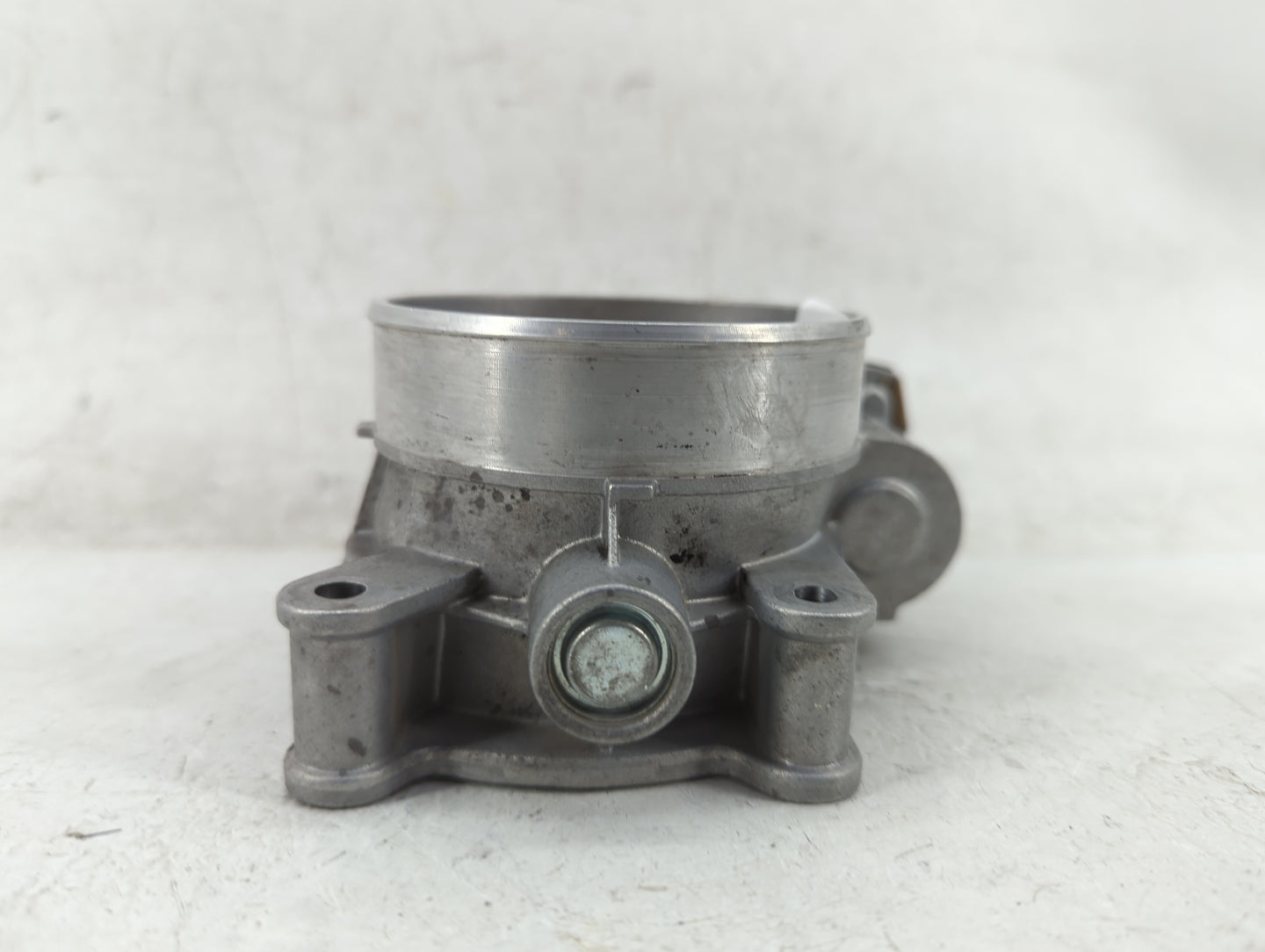 2014-2022 Chevrolet Silverado 1500 Throttle Body P/N:12617792 Fits Fits 2014 2015 2016 2017 2018 2019 2020 2021 2022 OEM Use