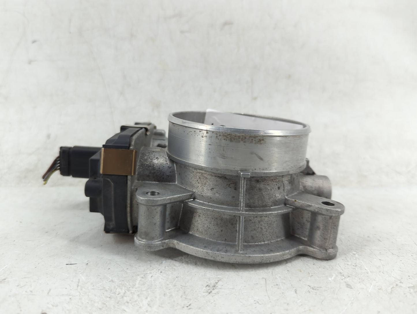 2014-2022 Chevrolet Silverado 1500 Throttle Body P/N:12617792 Fits Fits 2014 2015 2016 2017 2018 2019 2020 2021 2022 OEM Use