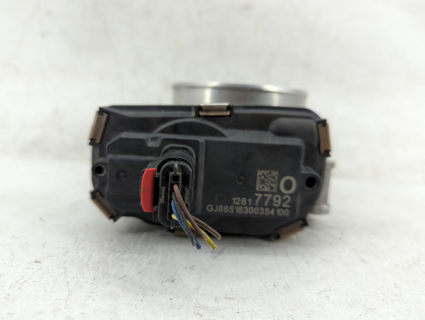 2014-2022 Chevrolet Silverado 1500 Throttle Body P/N:12617792 Fits Fits 2014 2015 2016 2017 2018 2019 2020 2021 2022 OEM Use
