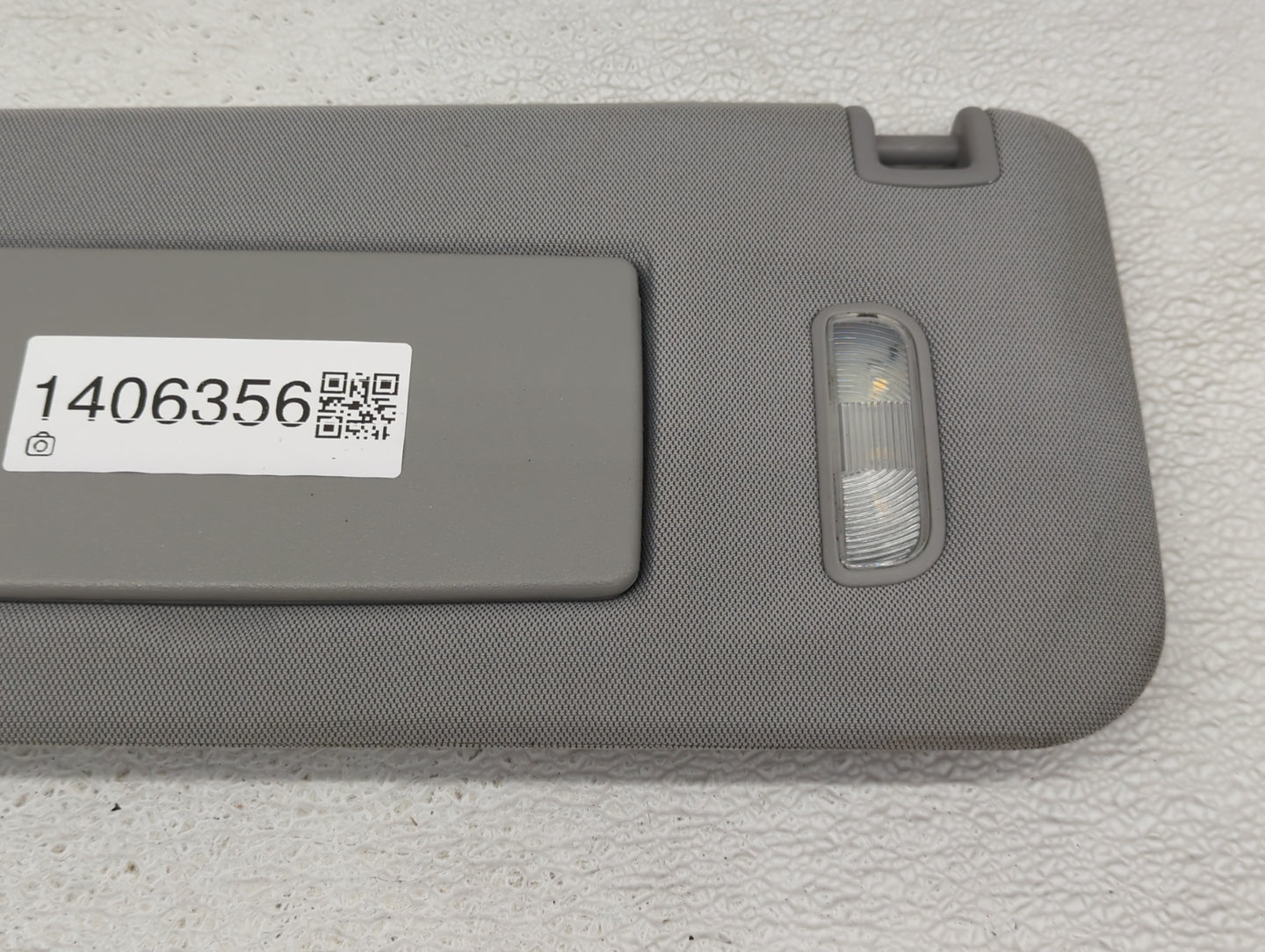 2014-2019 Chevrolet Silverado 1500 Sun Visor Shade Replacement Driver Left Mirror Fits Fits 2014 2015 2016 2017 2018 2019 OE