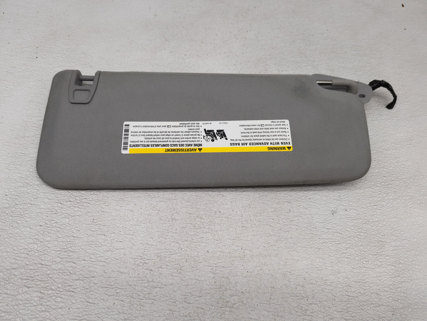 2014-2019 Chevrolet Silverado 1500 Sun Visor Shade Replacement Driver Left Mirror Fits Fits 2014 2015 2016 2017 2018 2019 OE
