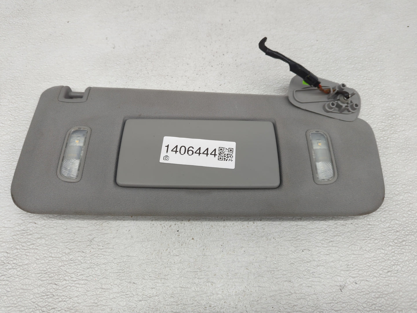2014-2019 Chevrolet Silverado 1500 Sun Visor Shade Replacement Passenger Right Mirror Fits Fits 2014 2015 2016 2017 2018 201