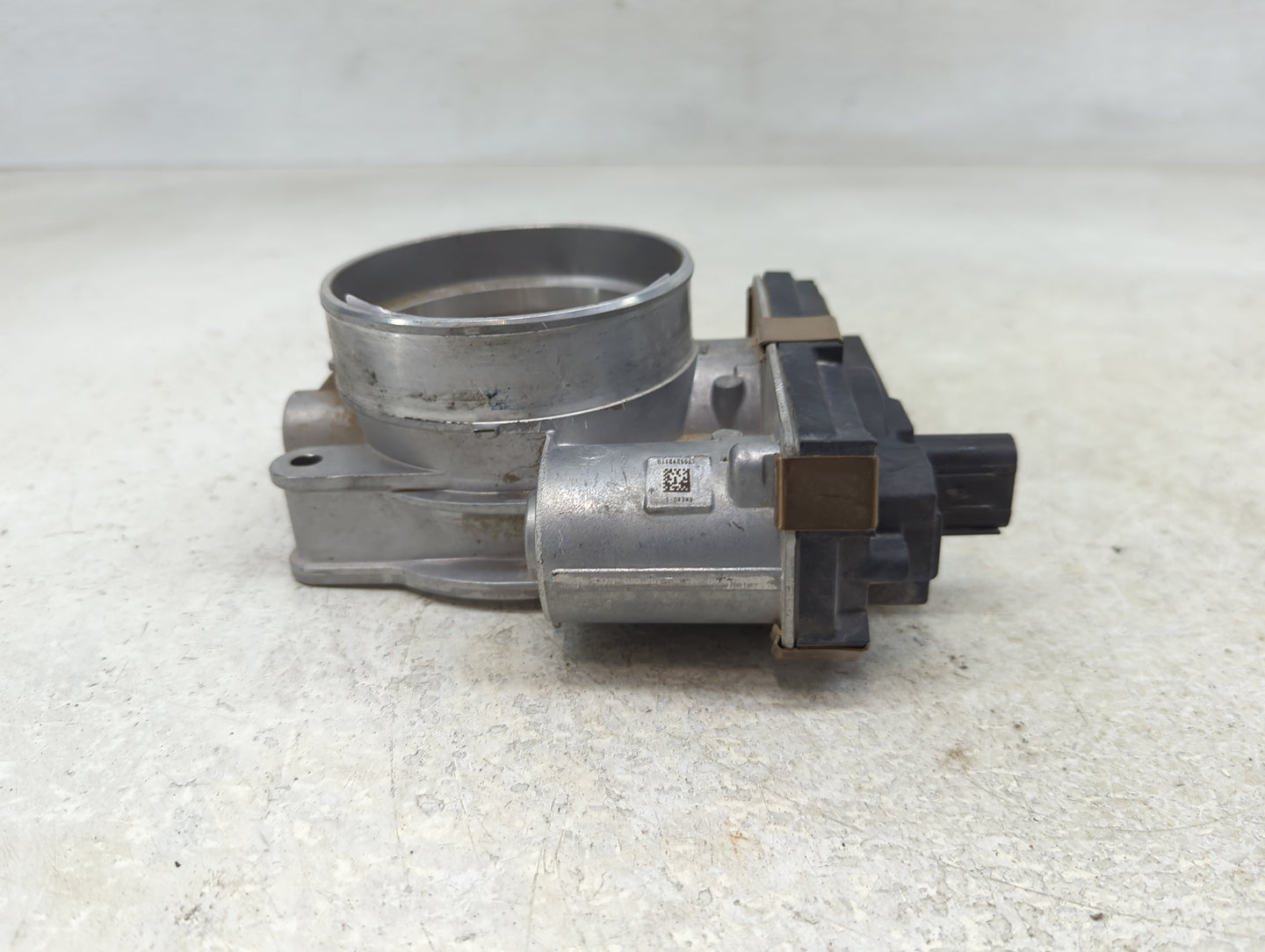 2014-2022 Chevrolet Silverado 1500 Throttle Body P/N:12617792 Fits Fits 2014 2015 2016 2017 2018 2019 2020 2021 2022 OEM Use