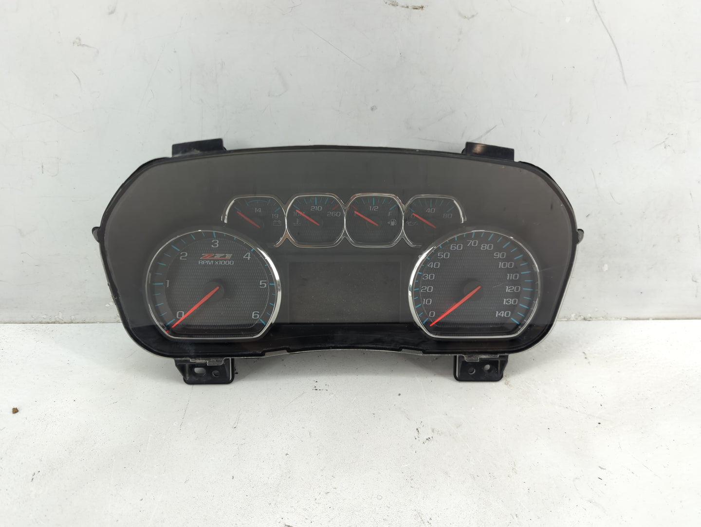 2014-2015 Chevrolet Silverado 1500 Instrument Cluster Speedometer Gauges P/N:23259637 Fits Fits 2014 2015 OEM Used Auto Part