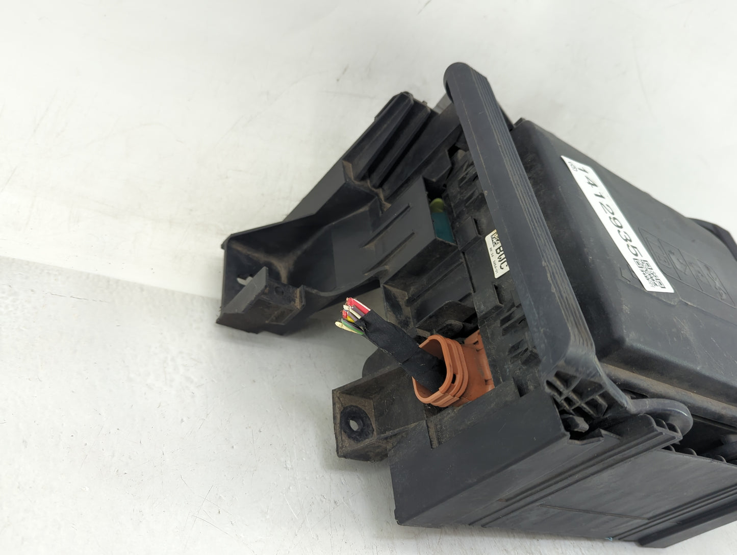2016-2017 Chevrolet Silverado 1500 Fusebox Fuse Box Panel Relay Module Fits Fits 2016 2017 OEM Used Auto Parts - Oemusedauto