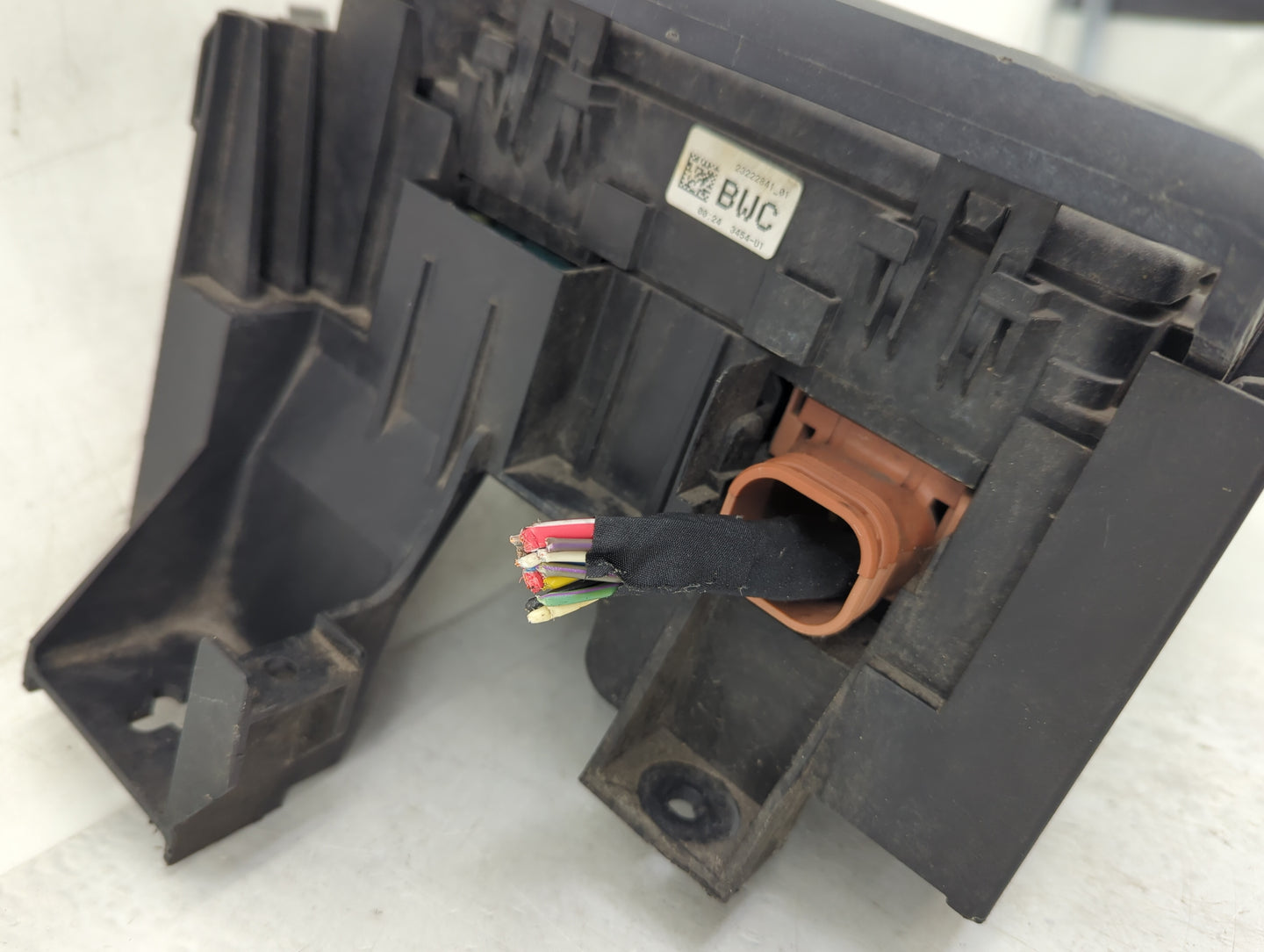 2016-2017 Chevrolet Silverado 1500 Fusebox Fuse Box Panel Relay Module Fits Fits 2016 2017 OEM Used Auto Parts - Oemusedauto