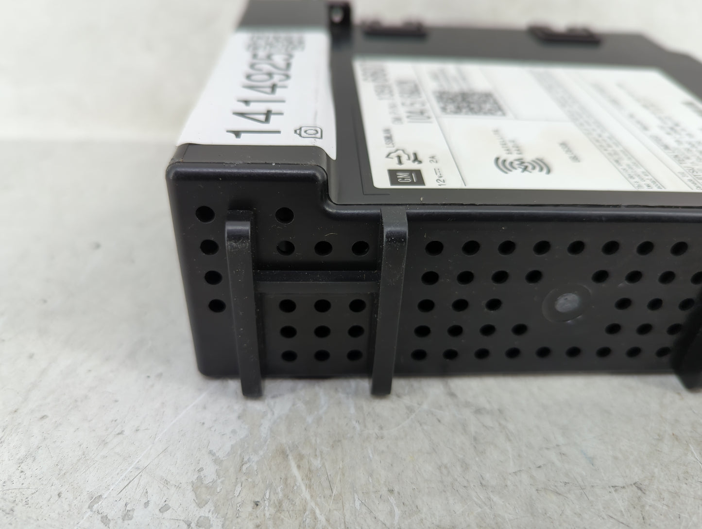 2015 Chevrolet Silverado 1500 Radio AM FM Cd Player Receiver Replacement P/N:13596607 Fits OEM Used Auto Parts - Oemusedauto
