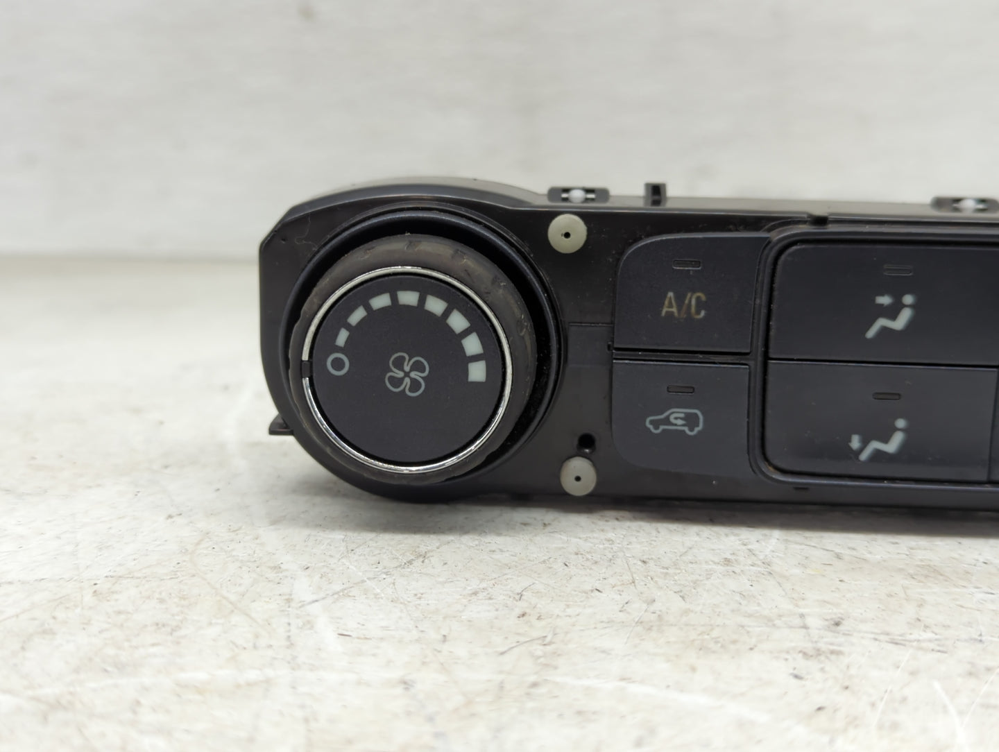 2014-2019 Chevrolet Silverado 1500 Climate Control Module Temperature AC/Heater Replacement P/N:23486619 Fits OEM Used Auto 