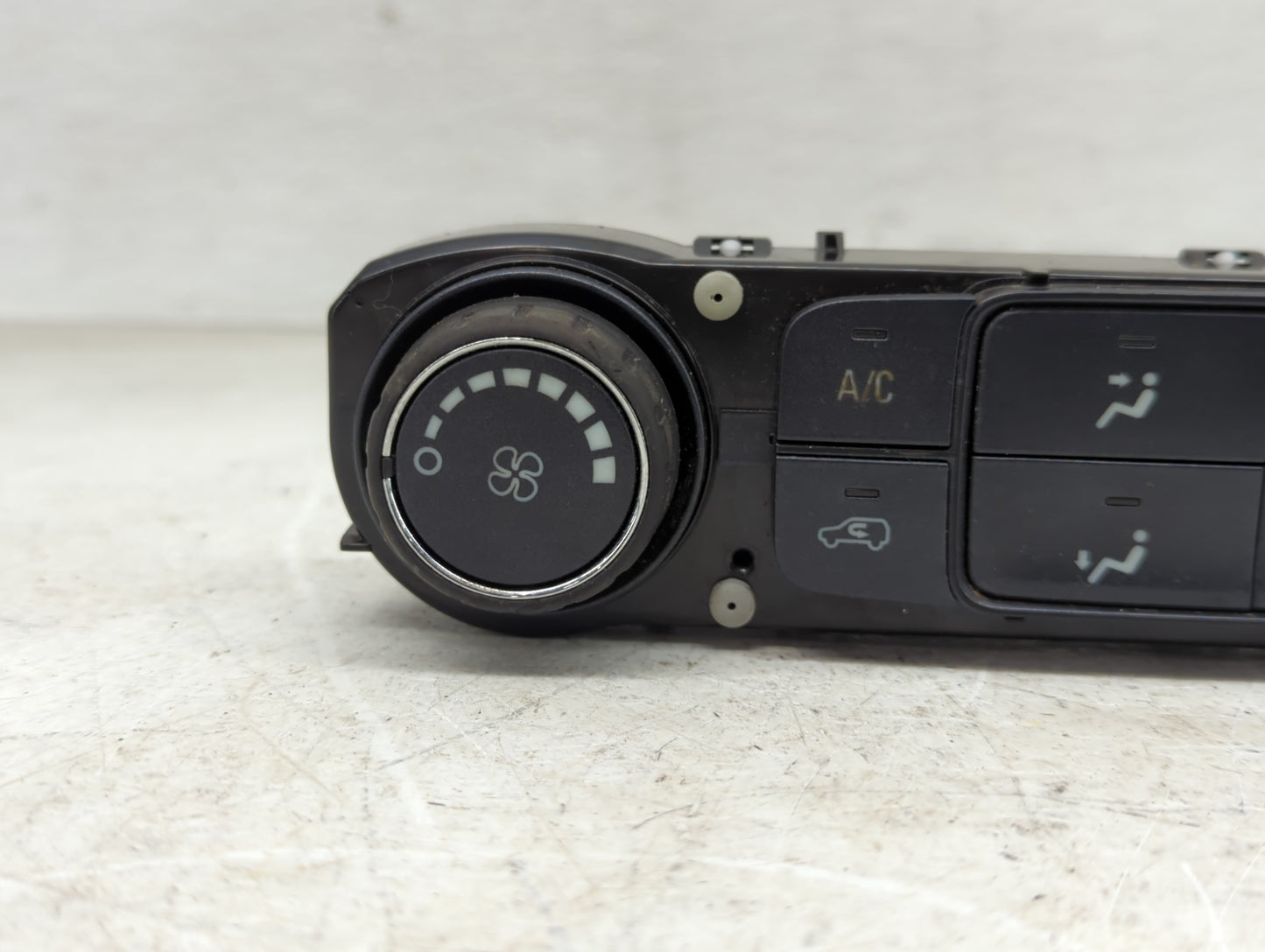 2014-2019 Chevrolet Silverado 1500 Climate Control Module Temperature AC/Heater Replacement P/N:23486619 Fits OEM Used Auto 