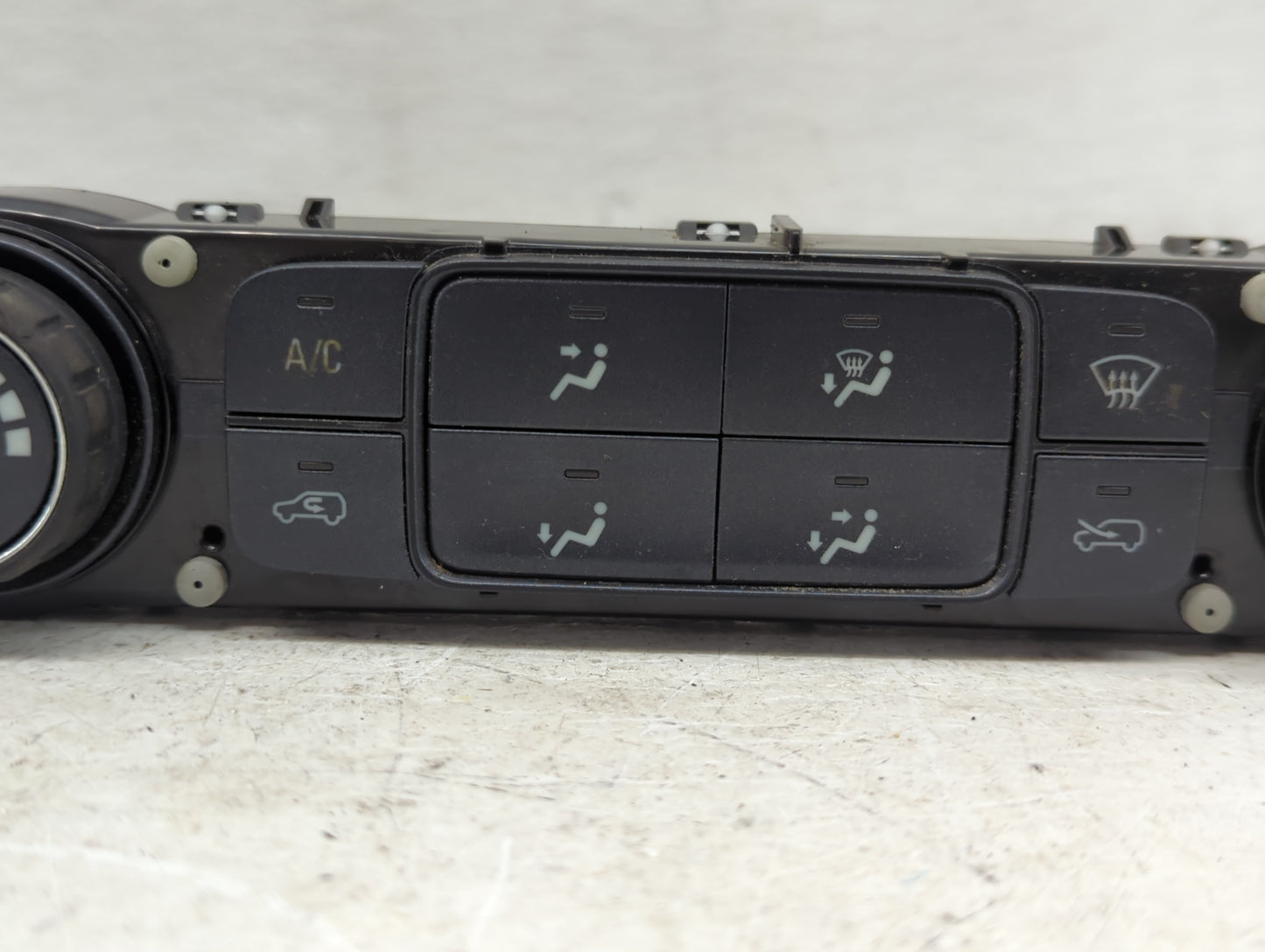 2014-2019 Chevrolet Silverado 1500 Climate Control Module Temperature AC/Heater Replacement P/N:23486619 Fits OEM Used Auto 