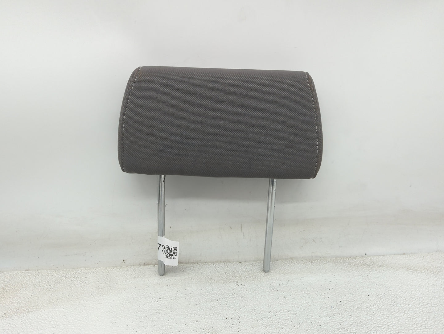 2014-2019 Chevrolet Silverado 1500 Headrest Head Rest Rear Seat Fits Fits 2014 2015 2016 2017 2018 2019 OEM Used Auto Parts 