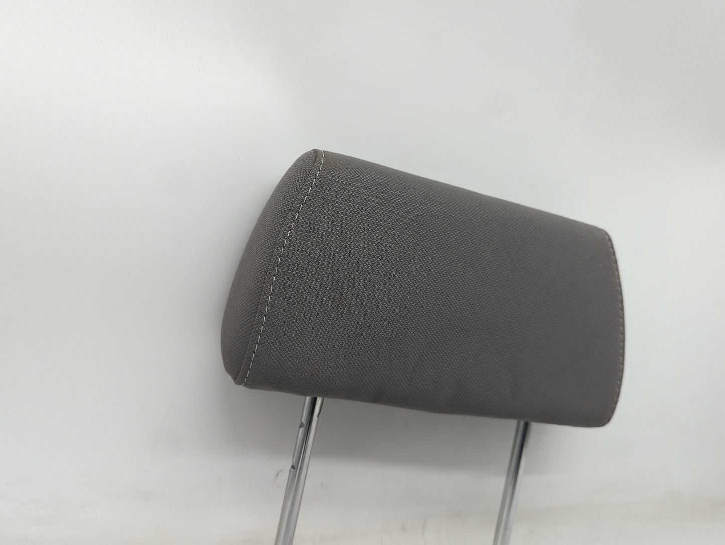 2014-2019 Chevrolet Silverado 1500 Headrest Head Rest Rear Seat Fits Fits 2014 2015 2016 2017 2018 2019 OEM Used Auto Parts 