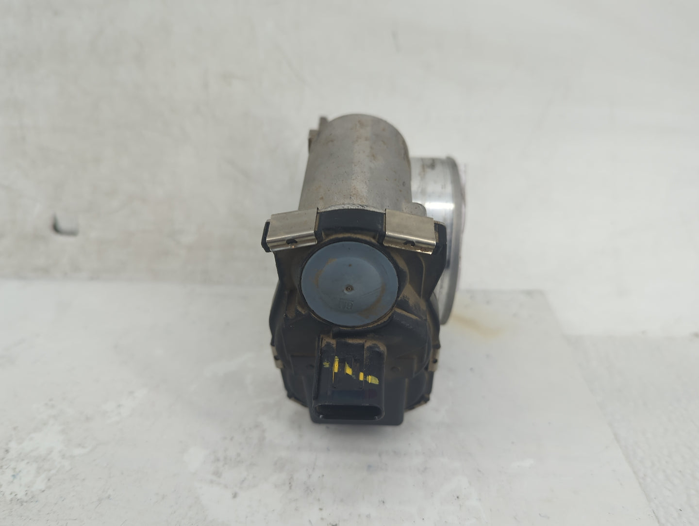 2014-2015 Chevrolet Silverado 1500 Throttle Body P/N:12632171BA Fits Fits 2014 2015 OEM Used Auto Parts - Oemusedautoparts1.