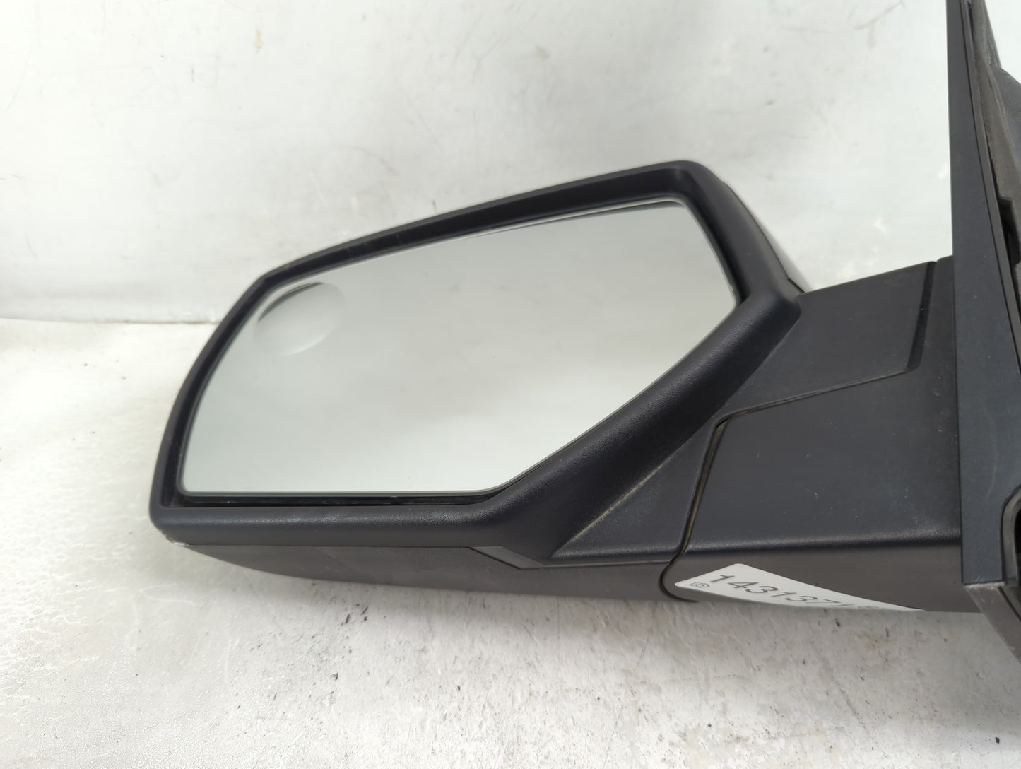 Chevrolet Silverado 1500 Driver Left Side View Power Door Mirror Gray - Oemusedautoparts1.com