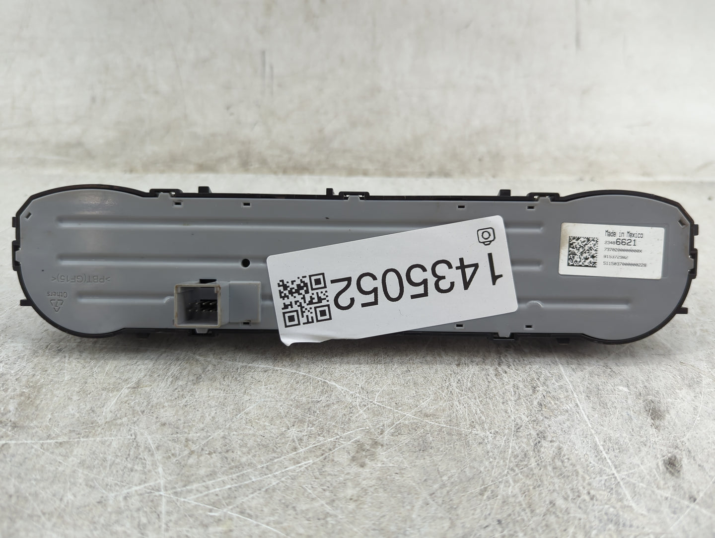 2014-2018 Chevrolet Silverado 1500 Climate Control Module Temperature AC/Heater Replacement P/N:23486621 7370200000000X Fits